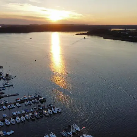 Horyzont Z Widokiem Na Jezioro Drweckie Royal Aparts